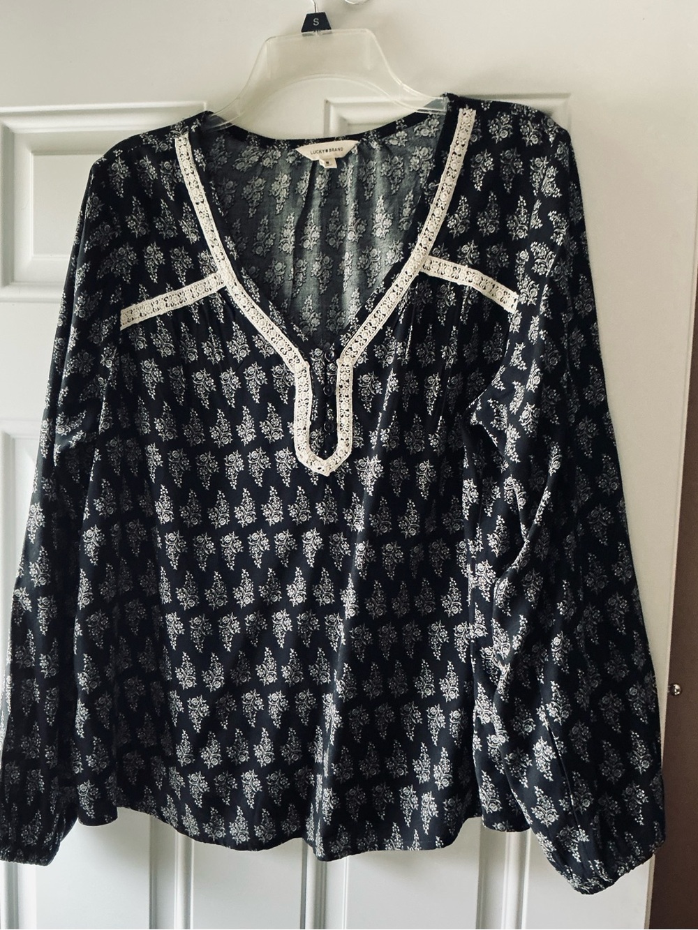 Lucky Brand Black and White Lace-Trim Peasant Tunic